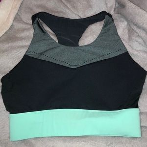 Sports bra